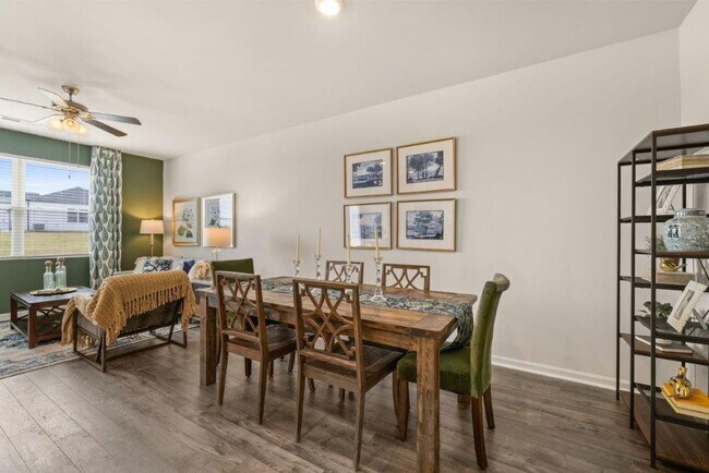 Building Photo - 809 Grovebury Ct