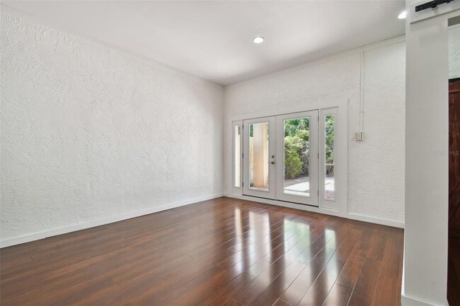 Building Photo - 1925 52nd St S