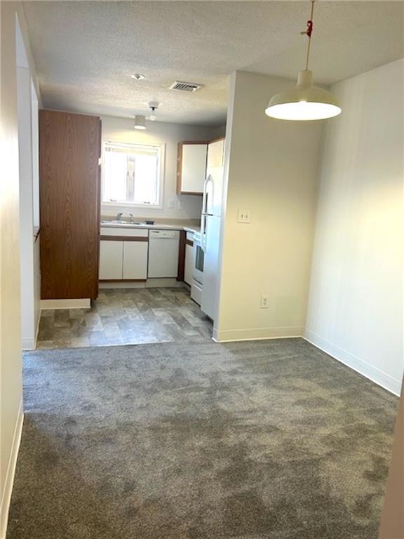 Building Photo - 724 Beverage Hill Ave