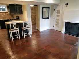 Building Photo - 7432 Piney Branch Rd