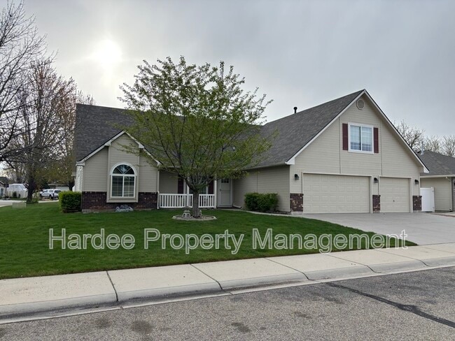 Building Photo - 3313 W Cherry Ln