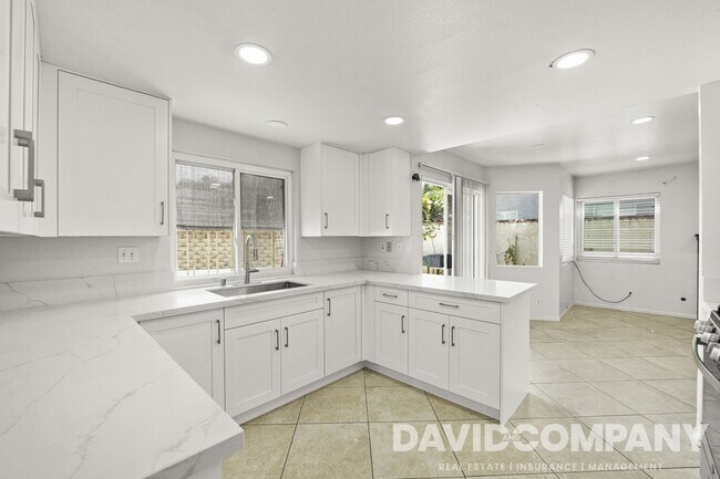 Building Photo - 1258 Biltmore Cir