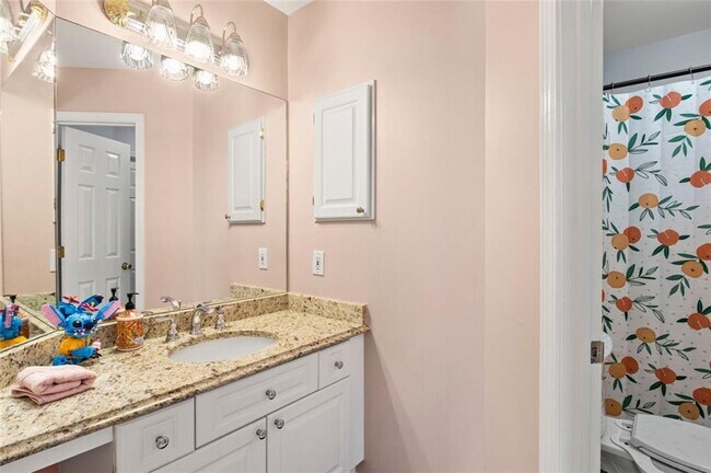 Building Photo - 5685 Lake Manor Trce
