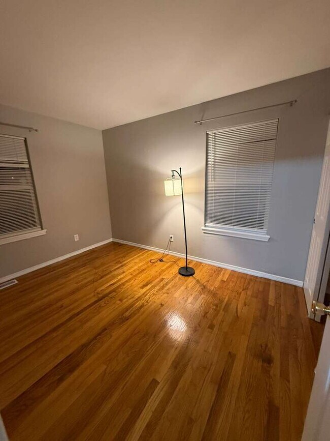 Building Photo - 12352 Santa Maria Dr