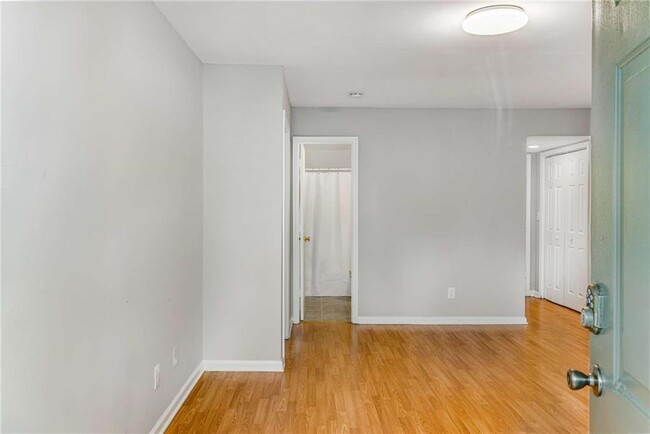 Building Photo - 1738 Taylor St NW