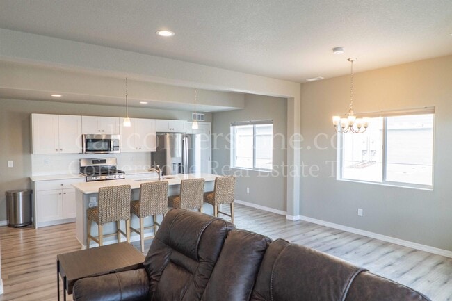 Building Photo - 8056 Woodmen Center Heights