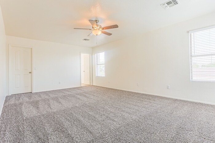 Building Photo - 2668 S Southwind Dr