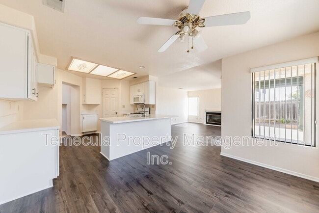 Building Photo - 39721 Casandra Ct