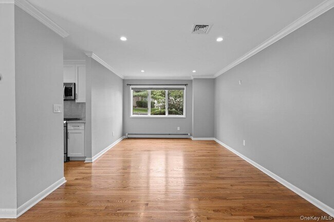 Building Photo - 5 Meadowlark Cir