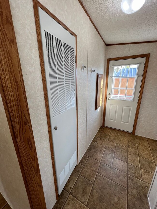 Building Photo - 3 Bedroom 2 Bath Modular Home with Many Amenities & Storage Shed