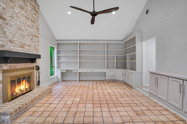 Building Photo - 2022 Bristlecone Pl