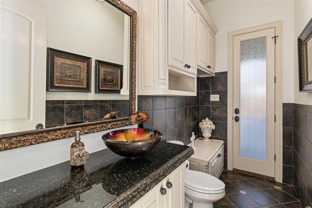 Building Photo - 3505 Chimney Rock Dr