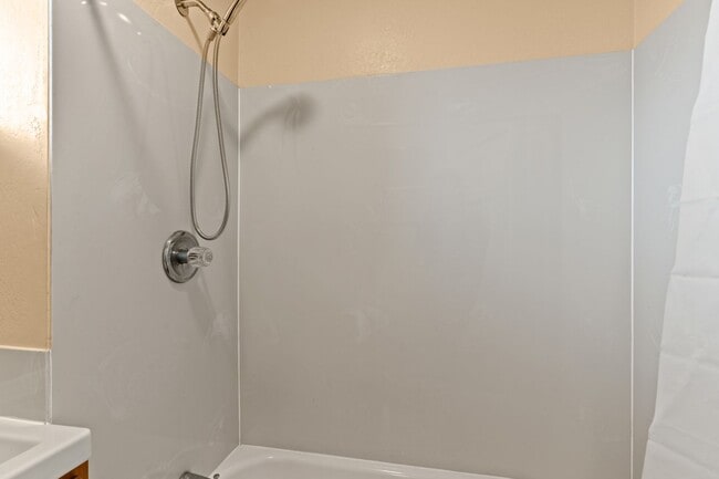 Building Photo - Utilities Included! Bright 1BD w/ Granite Kitchen & Plank Flooring