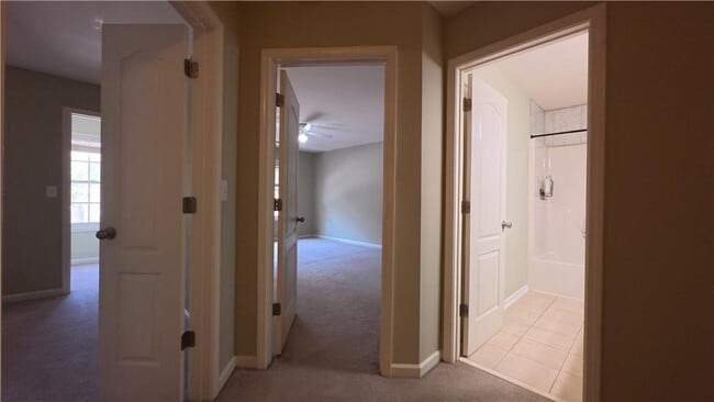Building Photo - 2398 Meadow Falls Ln