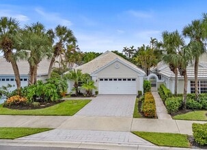 Building Photo - 9293 Heathridge Dr