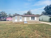 Building Photo - 1560 Meadow Ln