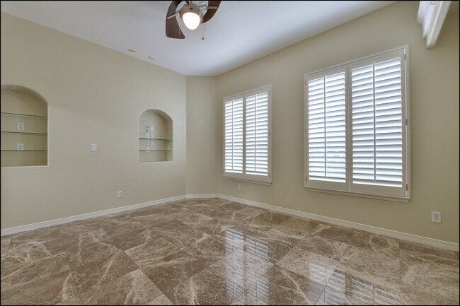 Building Photo - Available to view!
