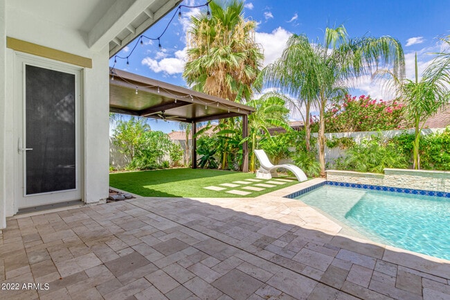 Building Photo - 3469 S Eucalyptus Pl