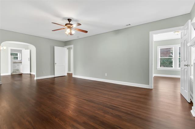Building Photo - 5705 Ross Ave
