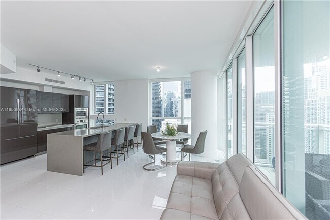 Building Photo - 1080 Brickell Ave