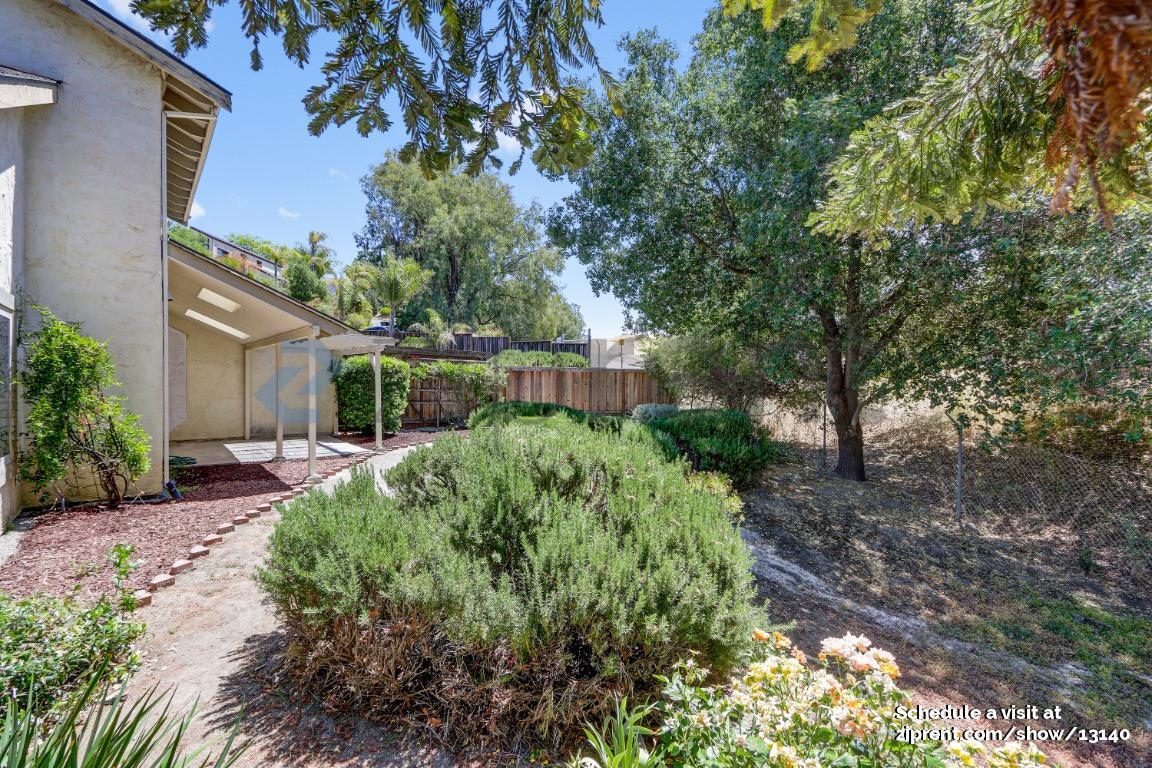 Building Photo - 1936 Lake View Pl