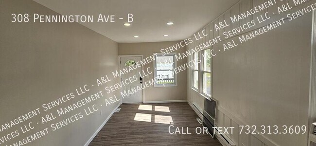 Building Photo - 308 Pennington Ave