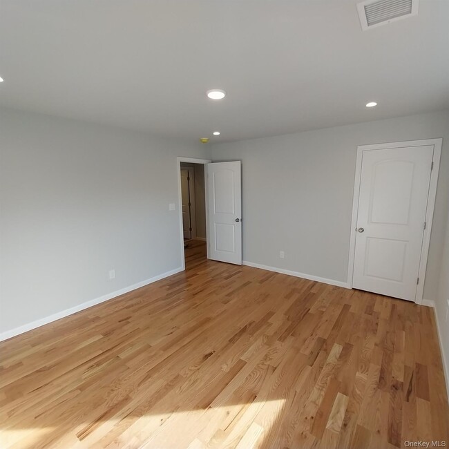 Building Photo - 343 Jackson St