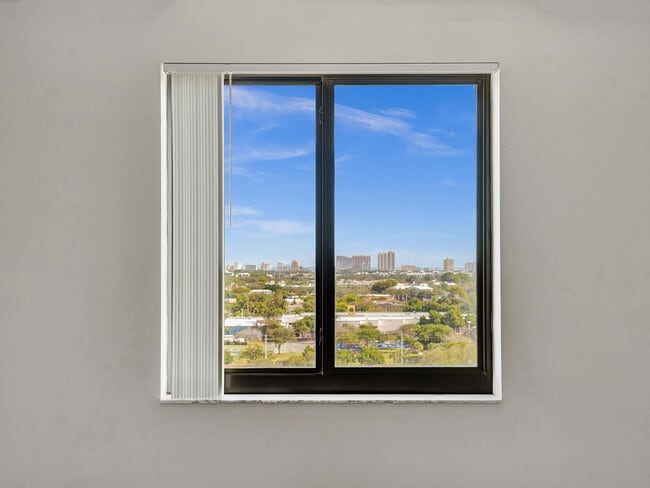 Building Photo - 110 N Federal Hwy