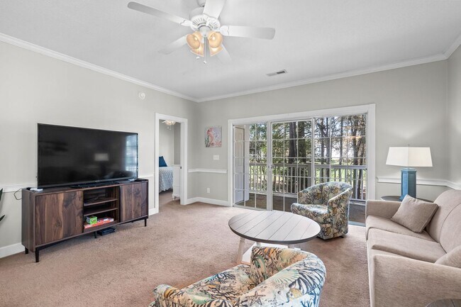 Building Photo - 686 Riverwalk Dr