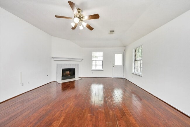 Building Photo - 16134 Coleburn Dr