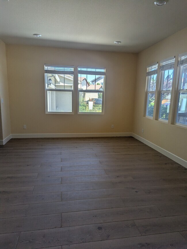 Formal Dining - 2461 Coloma Ln