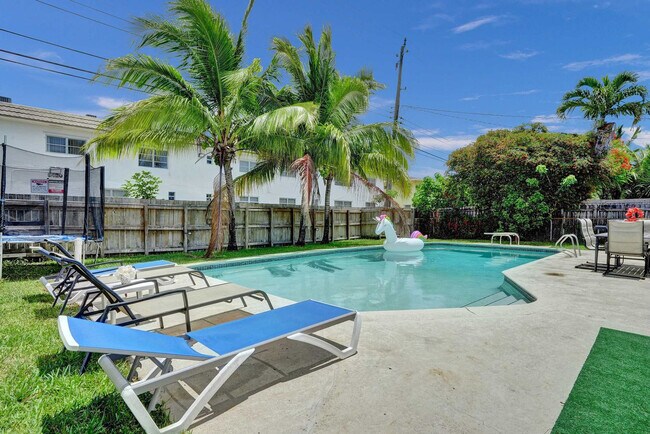 Building Photo - 5415 Harrison St