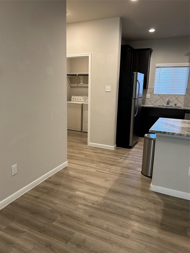 Building Photo - 6511 Wenlock Dr