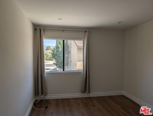 Building Photo - 10051 Topanga Canyon Blvd