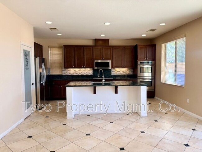 Building Photo - 5215 Sandbar Cove Way