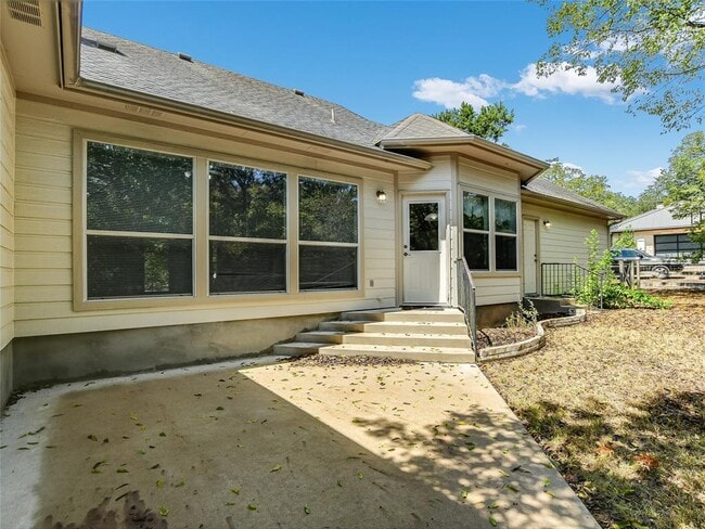 Building Photo - 809 Texas Trail