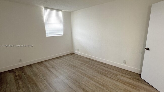 Building Photo - 4550 NW 9th St