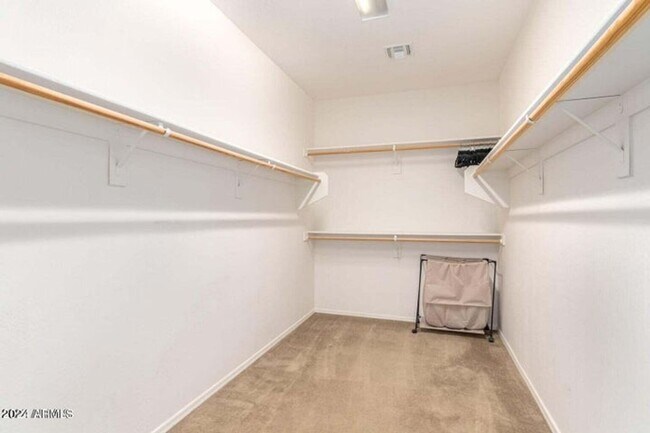 Building Photo - Single Level Home - Move in Ready