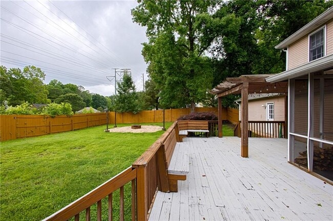 Building Photo - 4989 Lambeth Dr