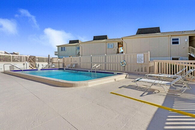 Building Photo - 1501 NE Ocean Blvd