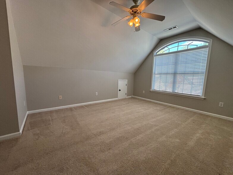 BR2 - 808 Woodsford Dr