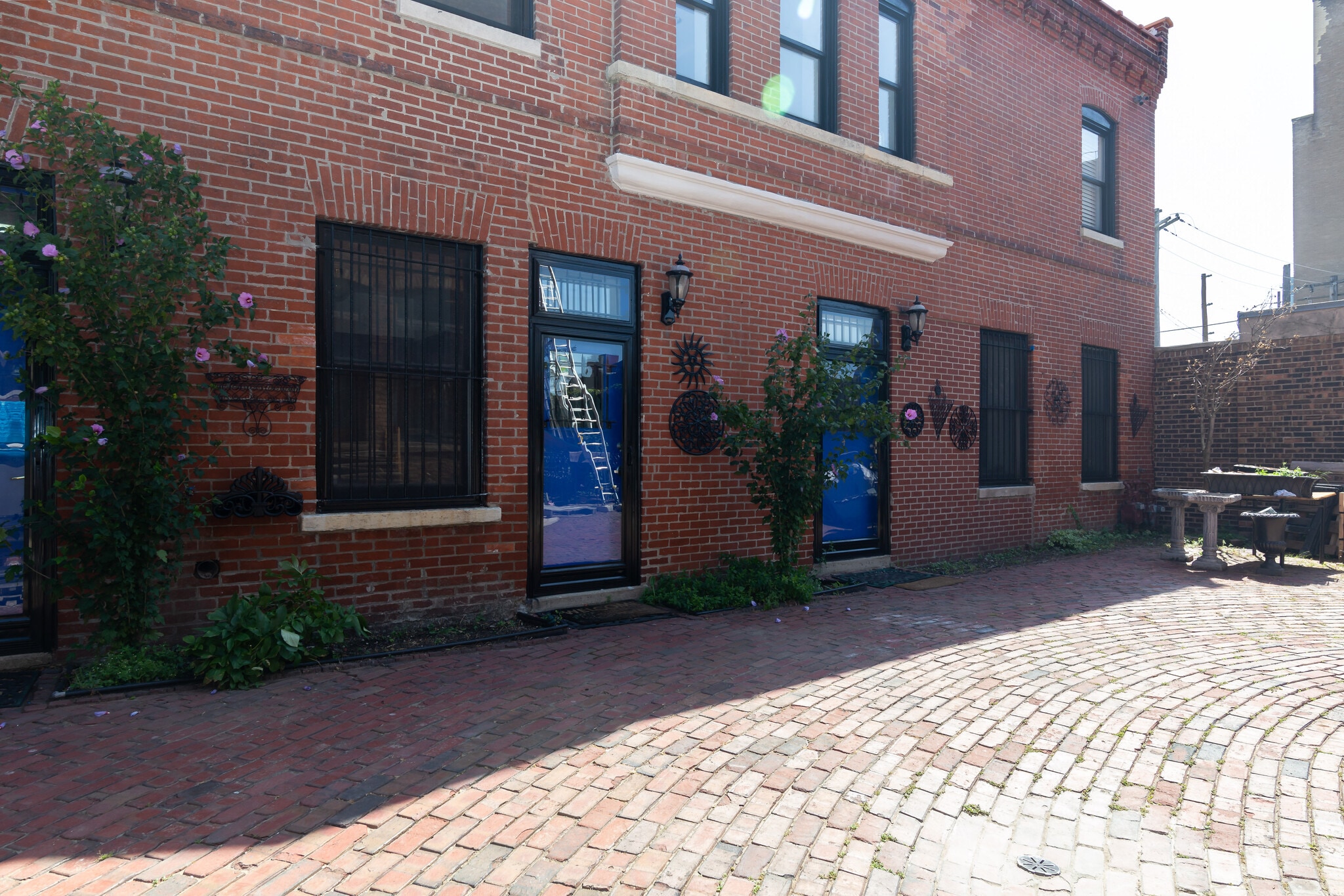 Building Photo - 315 S Ashland Ave