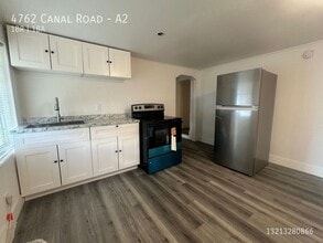 Building Photo - 4762 Canal Rd