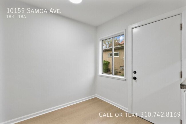 Building Photo - 10159 Samoa Ave