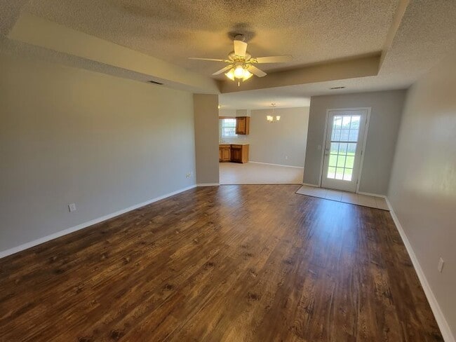 Building Photo - 1010 S Liberty Dr