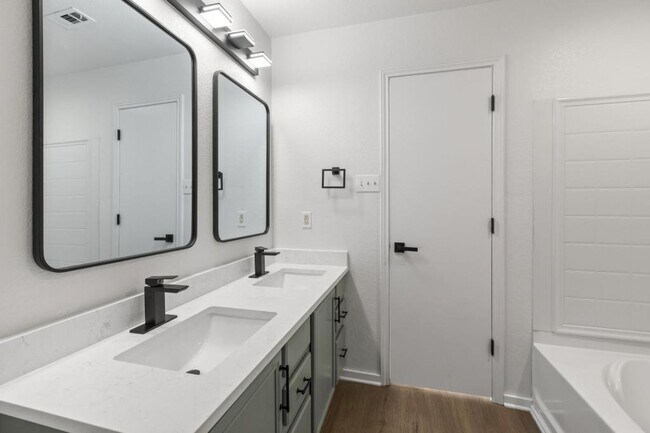 Building Photo - 2110 Nogales Trail
