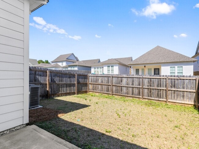 Building Photo - 1255 Burrow Cir
