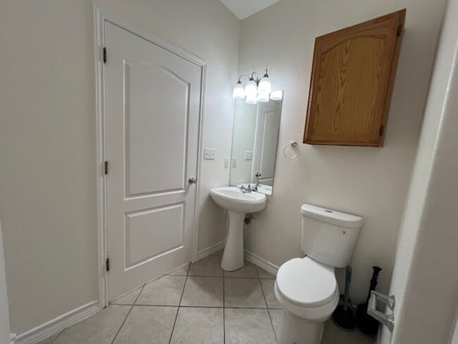 Building Photo - Availability at Ranchway!