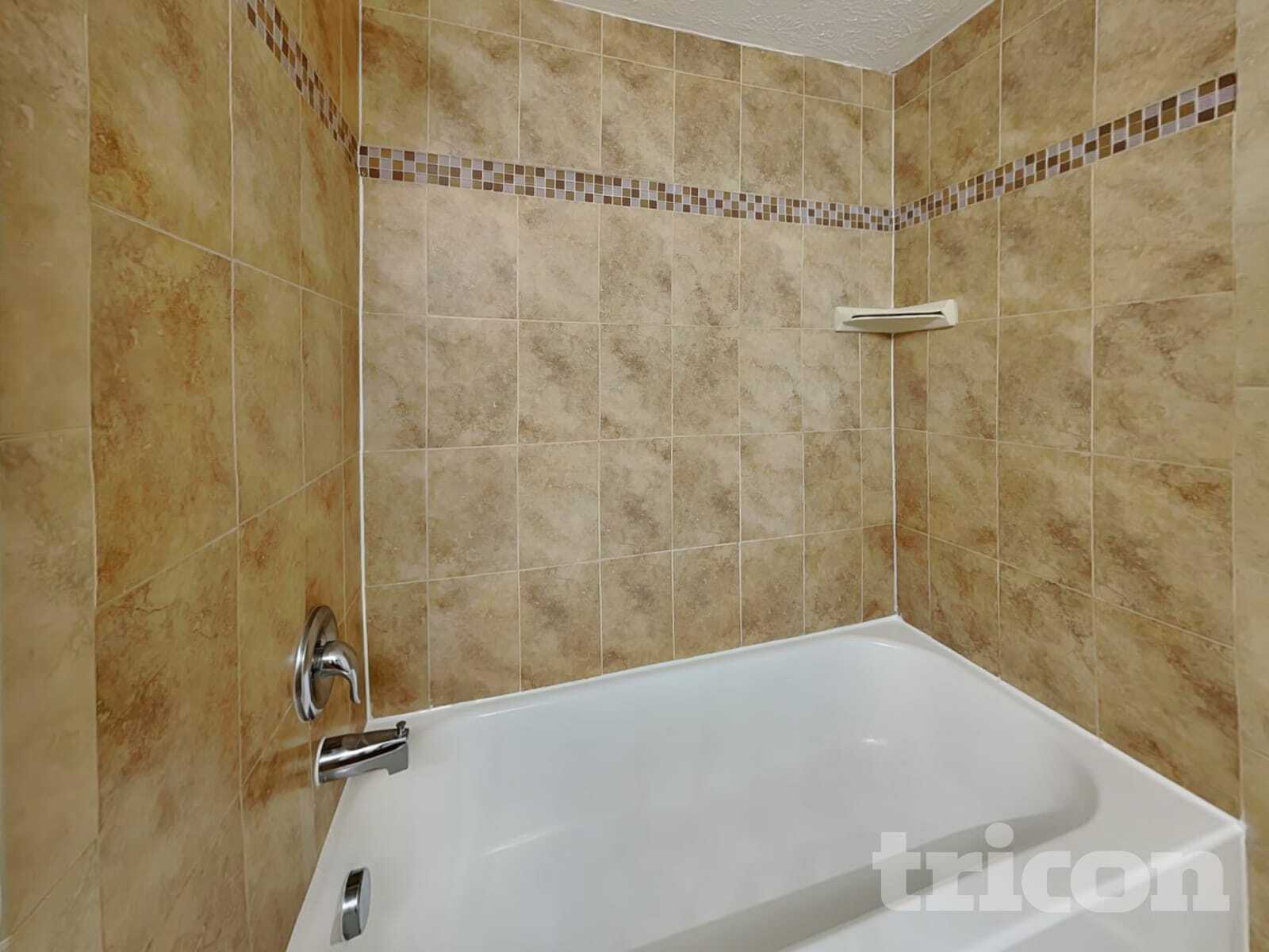 Building Photo - 1807 Waterman Dr