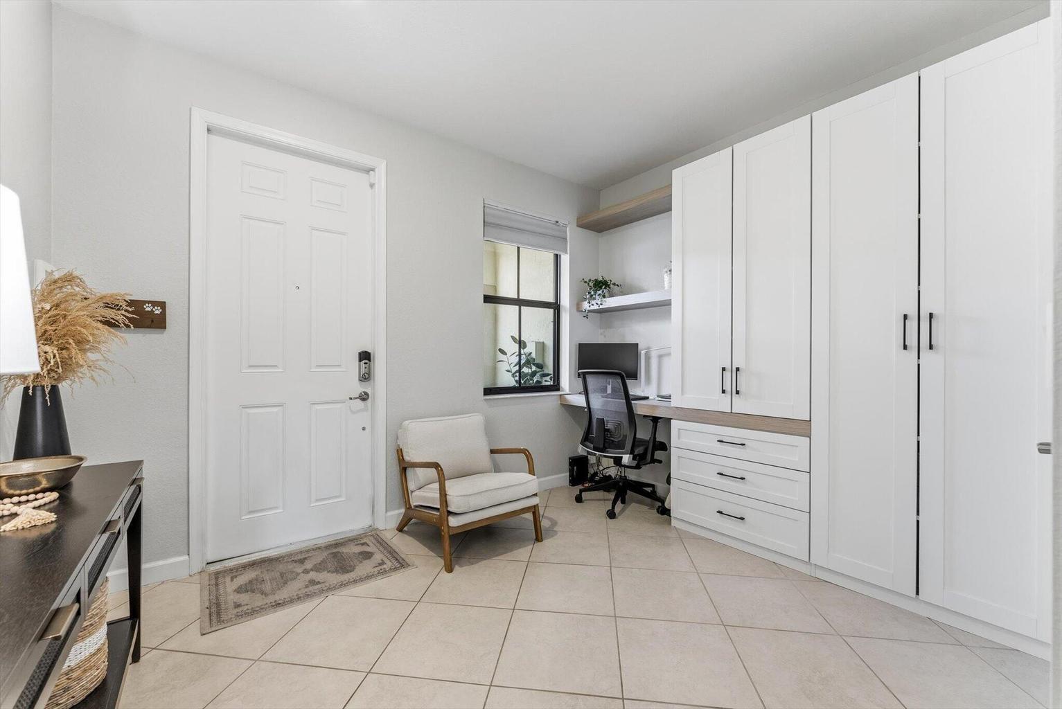 Building Photo - 4660 Silver Saw Ln